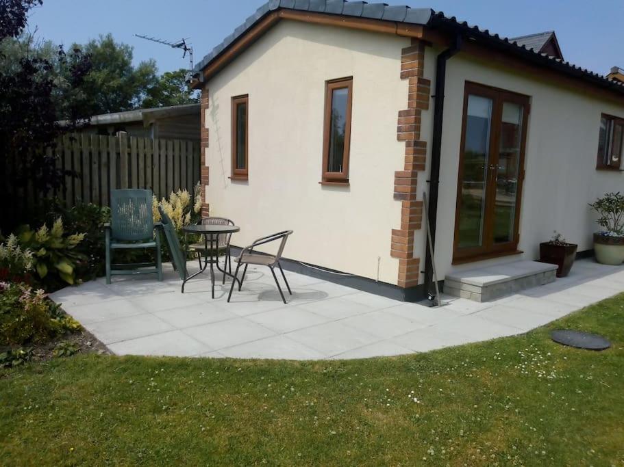 Coastal Garden Lodge Preesall 외부 사진